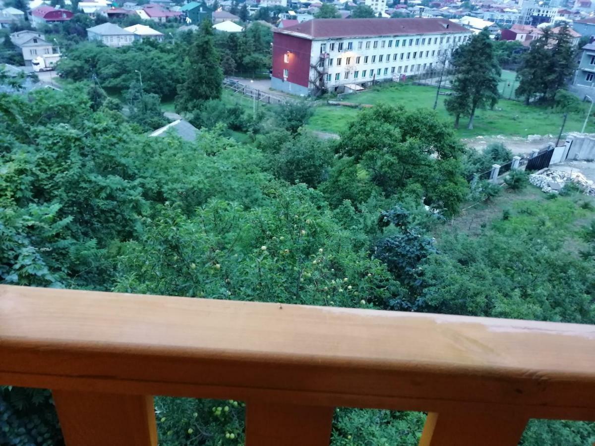 деревянный котеж The 1 с выдом на город Батумі Екстер'єр фото